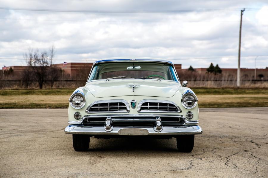  Chrysler Windsor Deluxe Sedan (C67) 1955 года  (фото 11 из 25)